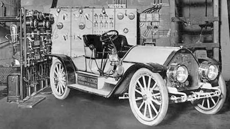 ¿QUIERES VER LOS PRIMEROS COCHES ELÉCTRICOS DE LA HISTORIA?