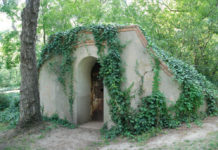 VISITA EL BUNKER DEL PARQUE DE EL CAPRICHO